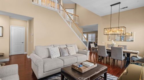 28341 Brookview Ter, Santa Clarita CA  91350-4446 exterior