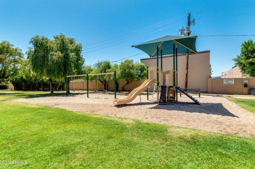 6169 Granite Reef Rd, Scottsdale AZ  85250-6201 exterior