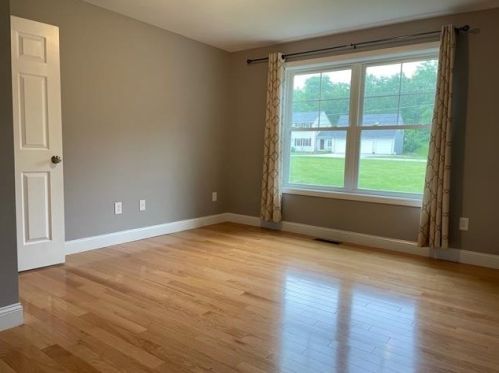 506 Borough Rd, Allenstown NH  03275-3806 exterior