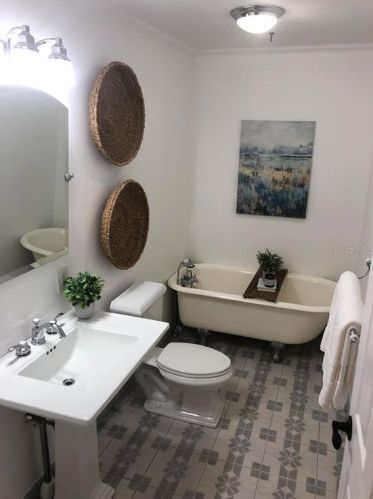 37814 Howard Ave, Dade City FL 33525-4312 exterior