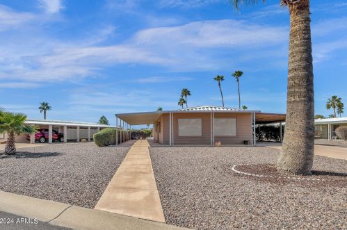 8953 Indiana Ave, Chandler, AZ 85248-6439