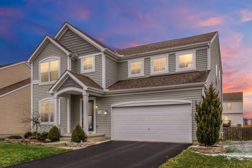776 Bent Oak Dr, Blacklick, OH 43004-8822