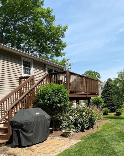 15 Woodbury St, Salem NH  03079-3212 exterior