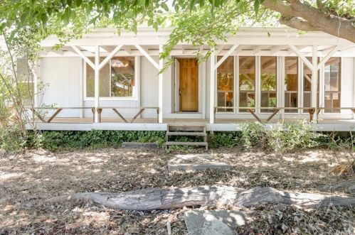 4516 Skipjack Ln, Lake Nacimiento, CA 93446-4165