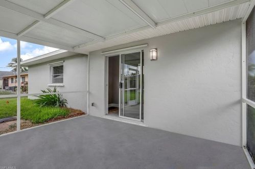 623 104th Ave, Naples FL  34108-3228 exterior