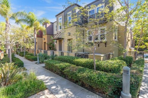 15 Shellprint Ct, Newport Beach, CA 92663-2781