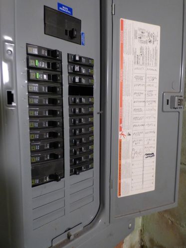 206 Meridian St, Mishawaka IN  46544-1673 exterior