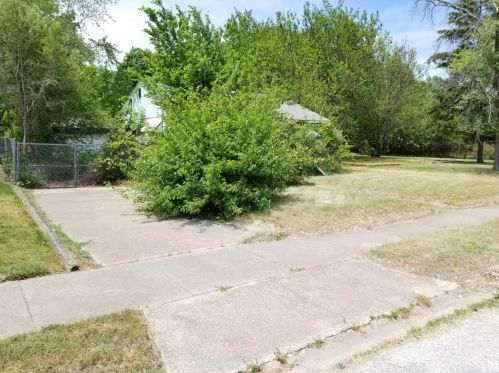 2338 Marshall St, Gary, IN 46404-3327