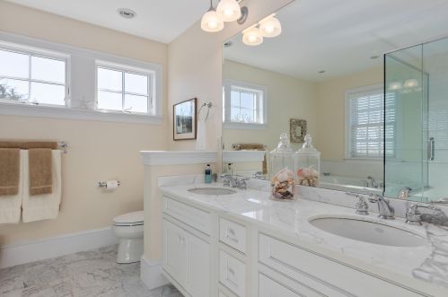 230 Skyline Dr, Chatham MA  02633-1720 exterior