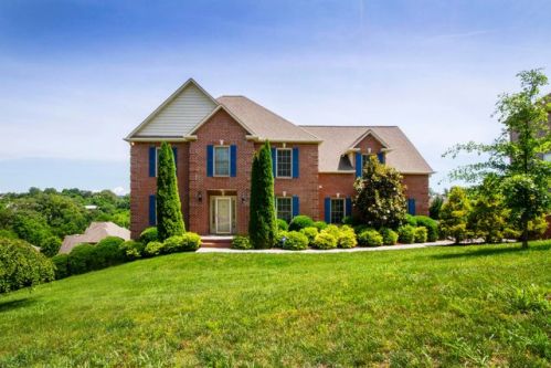3525 Hubbs Crossing Ln, Knoxville, TN 37938-4068