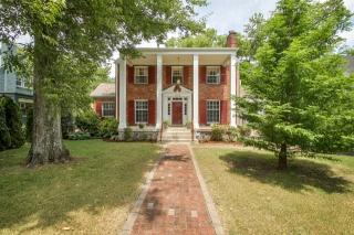1502 Woodmont Blvd, Nashville, TN 37215-1632