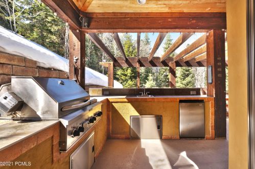 3991 Packsaddle Cir, Park City, UT 84098-5317