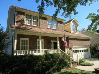6 Brookglen Ln, Greensboro, NC 27410-2700