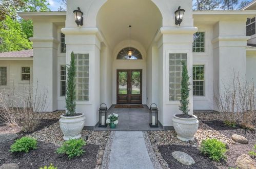 10308 Hunter Creek Ln, Conroe, TX 77304-4985