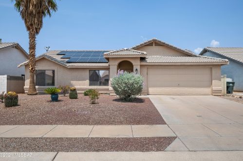 8129 Carbury Way, Tucson, AZ 85747-9225