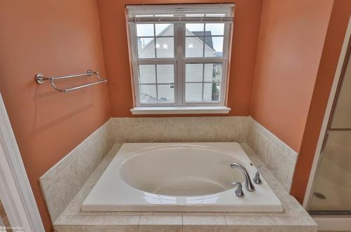 6608 Carmel Dr, Macungie PA  18062-8763 exterior