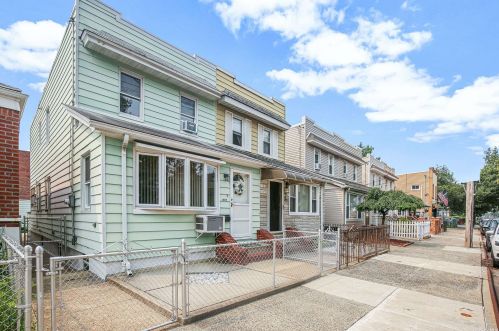 8818 Sutter Ave, Jamaica, NY 11417-1428