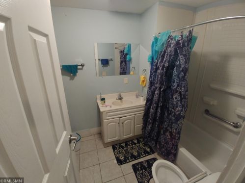 870 Cook Ave, Saint Paul MN 55106-3216 exterior