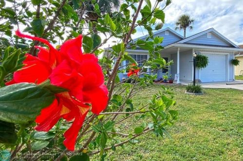 311 11th Ln, Vero Beach, FL 32962-6469