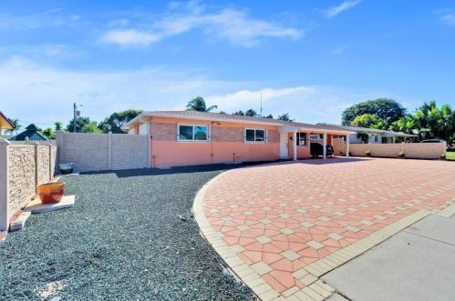 214 3rd Ave, Boynton Beach FL  33435-4527 exterior