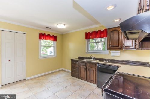 3105 Taft Rd, Norristown PA  19403-4053 exterior