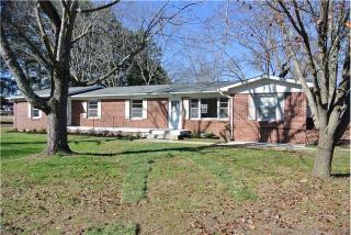 1008 Bel Aire Dr, Tullahoma, TN 37388-3143