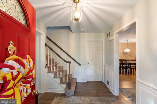 617 Grand Ave, Pittsburgh PA  19083-3224 exterior