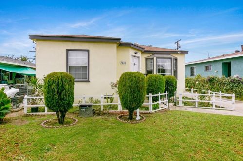 2638 108th St, Lynwood, CA 90262-1702