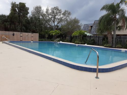 1166 6th Ave, Vero Beach FL  32960-5902 exterior