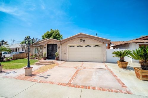 11615 Groveside Ave, Whittier, CA 90604-3646
