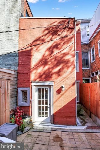 429 Boas St, Harrisburg PA 17103-1604 exterior