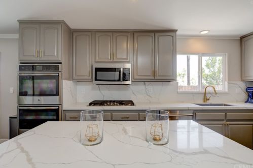 1522 Turmont St, Long Beach, CA 90746-2554