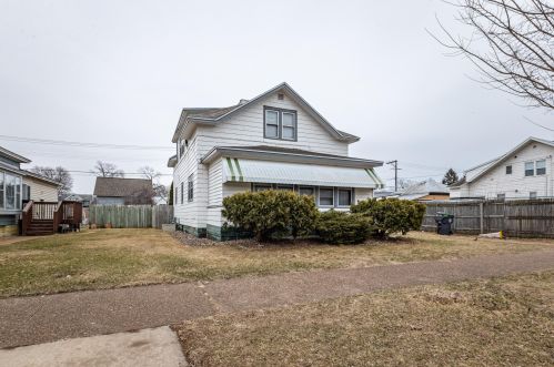 1610 Kane St, La Crosse, WI 54603-2263