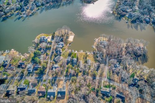 305 Harrison Cir, Locust Grove VA  22508-5256 exterior