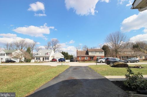 215 Ryans Run, Boothwyn PA  19060-2451 exterior