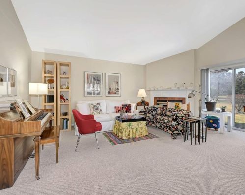 2555 Youngs Ave, Southold, NY 11971-1699