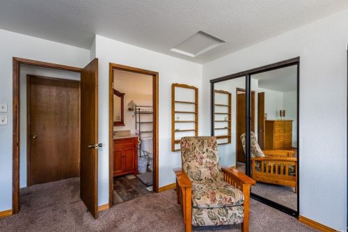 361 Sherry Dr, Ukiah CA  95482-3388 exterior