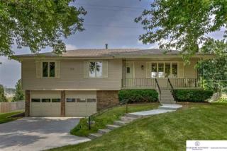 5025 Eastridge Dr, Omaha, NE 68134-2562