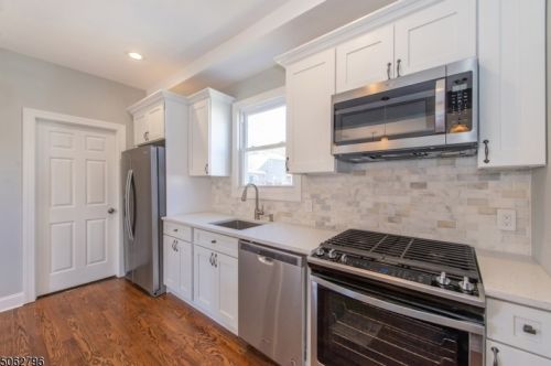 57 Van Pelt Pl, Little Falls NJ  07424-1087 exterior