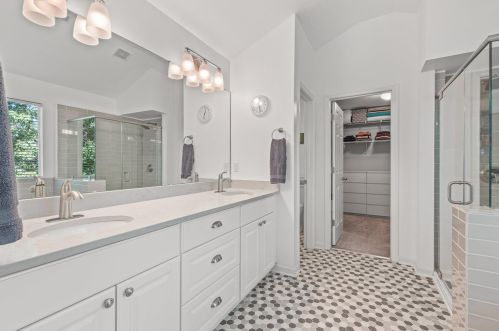 2813 Bottle Brush Ct, Mount Pleasant SC  29466-9202 exterior