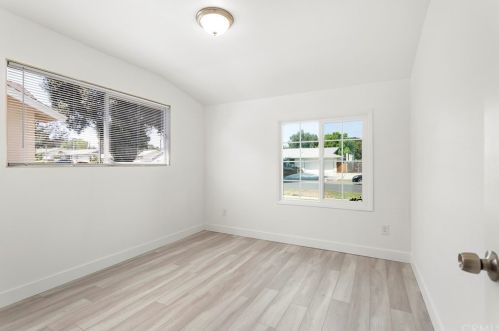 5720 Wisteria Dr, Riverside CA  92504-1533 exterior