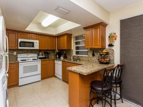 12222 51st Pl, Hollywood FL  exterior