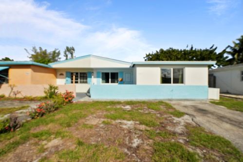 5057 Eadie Pl, West Palm Beach, FL 33407-1611