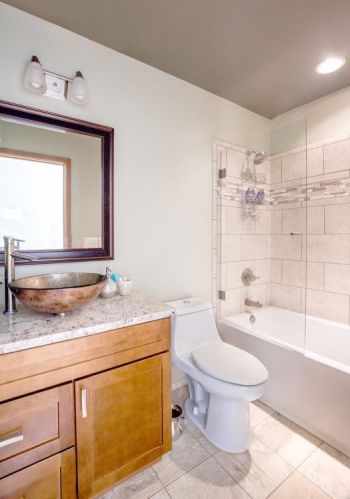 7228 Camargowoods Dr, Cincinnati OH  45243-2208 exterior