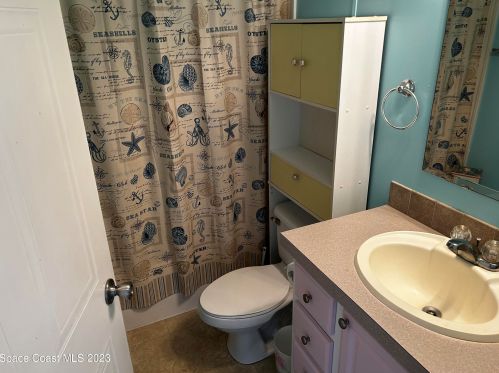 817 Oriole Cir, Sebastian FL  32976-7520 exterior