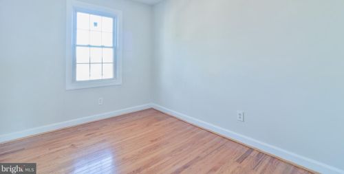 2943 Wetherburn Ct, Woodbridge VA  22191-4631 exterior