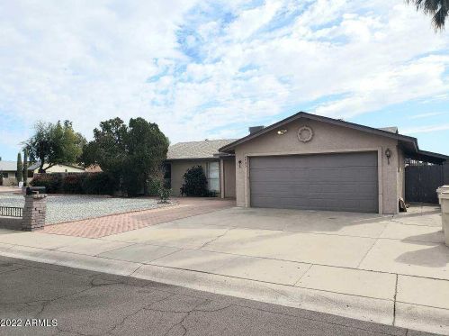 5503 Vogel Ave, Glendale, AZ 85302-3250