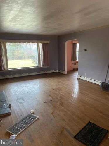 1390 Sheep Hill Rd, Pottstown, PA 19465-7350
