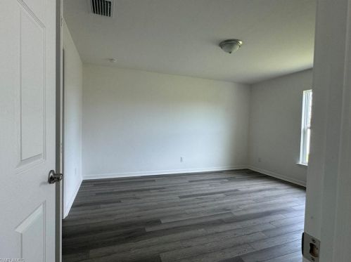 901 30th St, Cape Coral FL  33904-2931 exterior