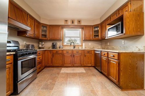 302 Auction Barn Rd, Blairsville, PA 15717-4044